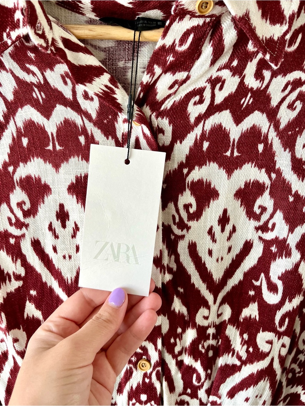NWT ZARA Burgundy & Cream Ikat Print Button-Up Blouse Size XL Slightly Cropped - Picture 9 of 11